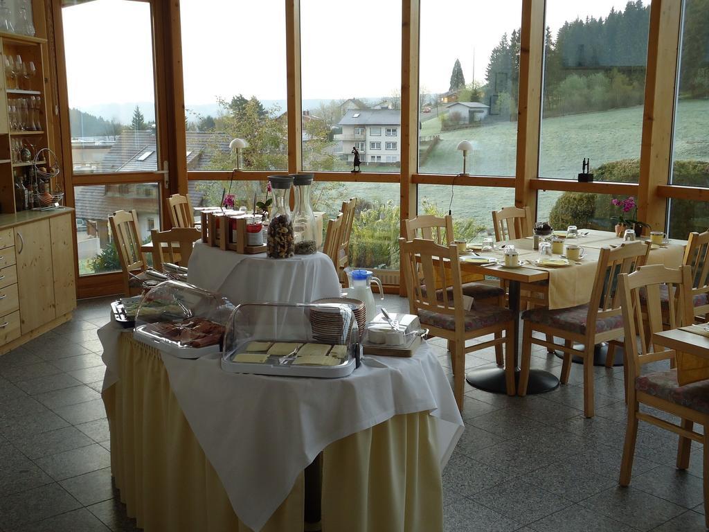 Berghotel Schiller Schonach im Schwarzwald ภายนอก รูปภาพ