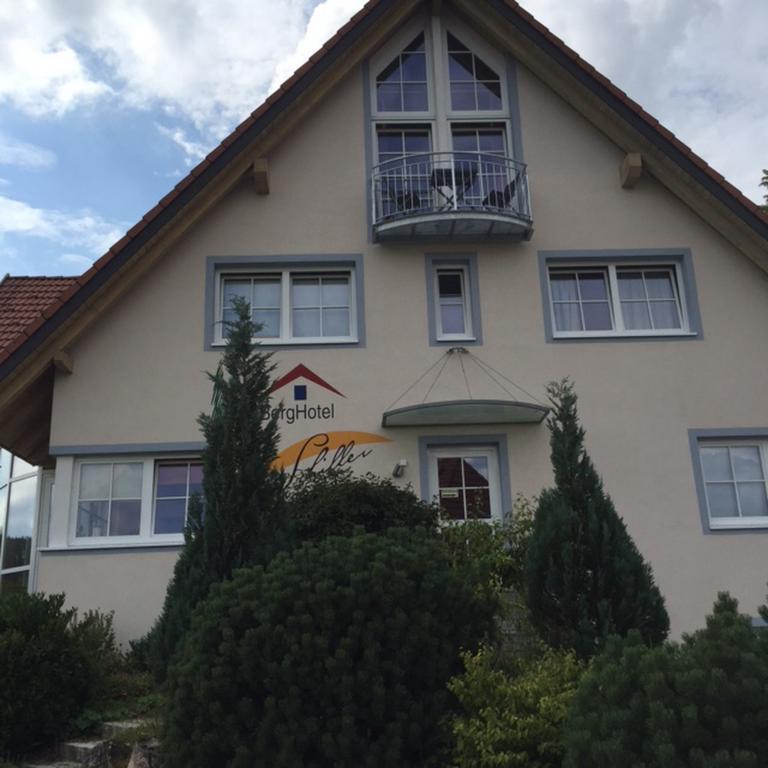Berghotel Schiller Schonach im Schwarzwald ภายนอก รูปภาพ