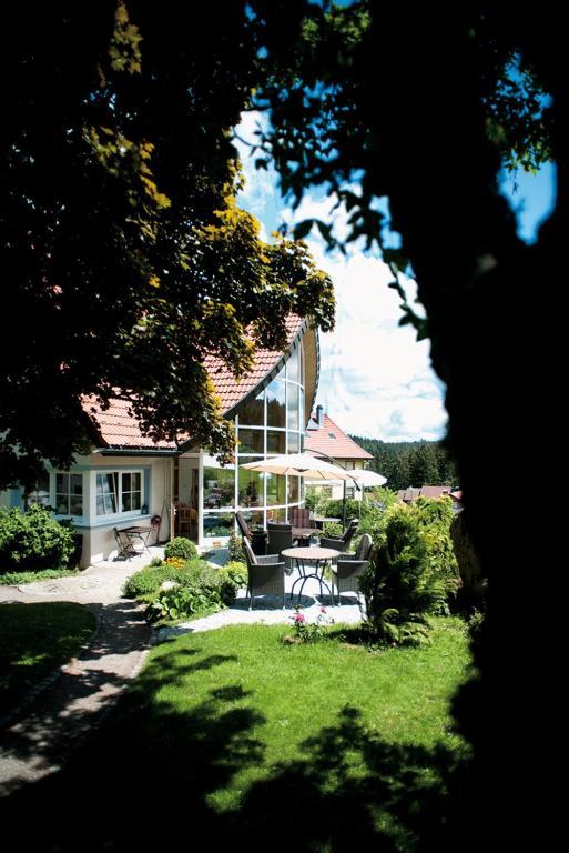Berghotel Schiller Schonach im Schwarzwald ภายนอก รูปภาพ