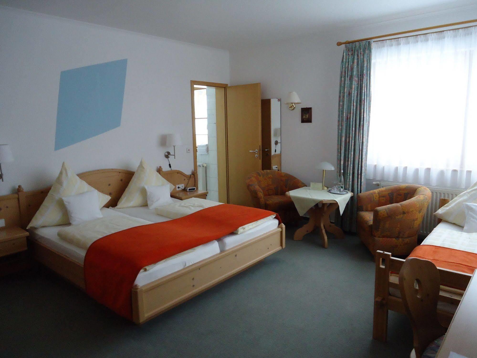 Berghotel Schiller Schonach im Schwarzwald ภายนอก รูปภาพ