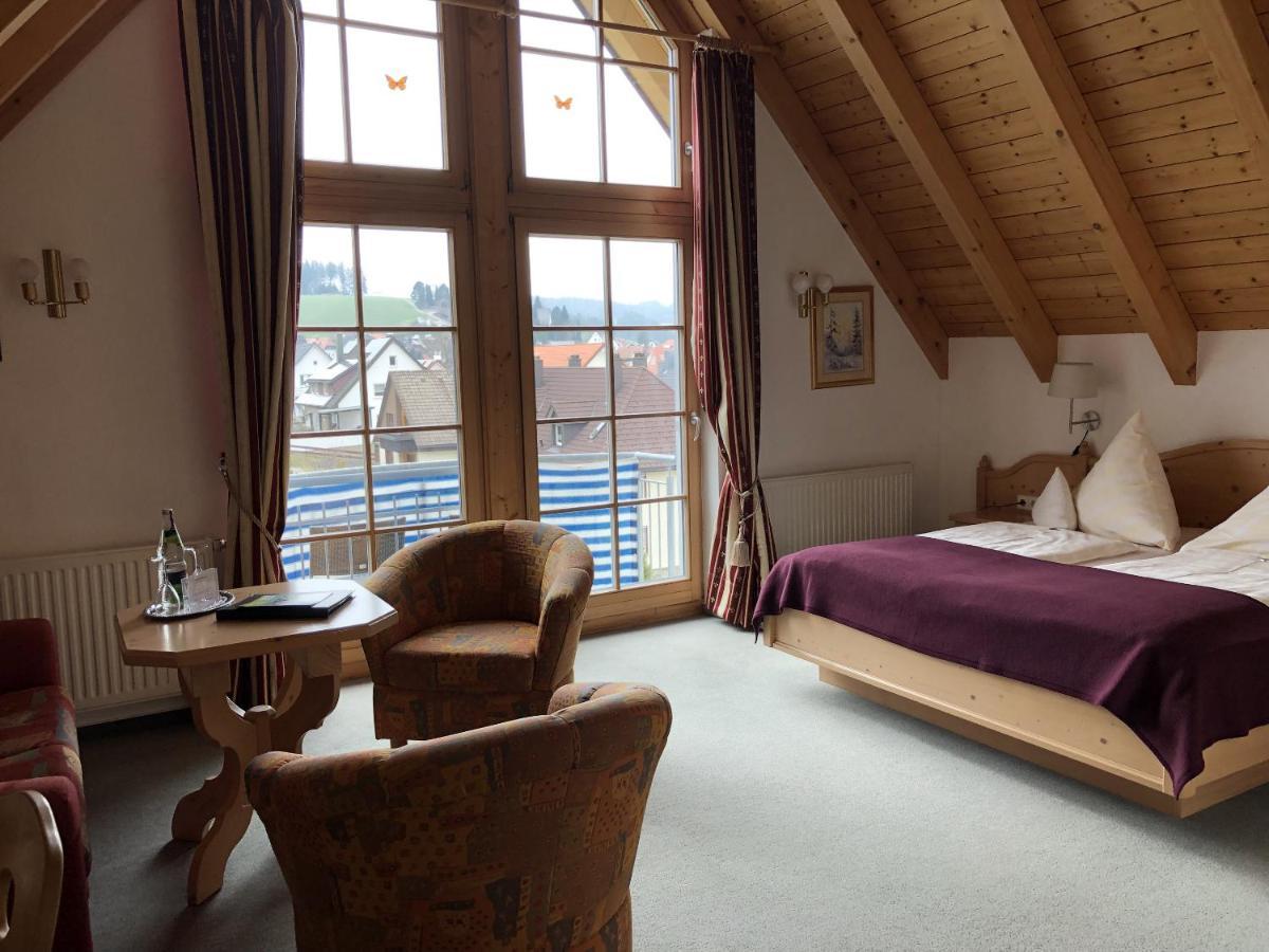 Berghotel Schiller Schonach im Schwarzwald ภายนอก รูปภาพ